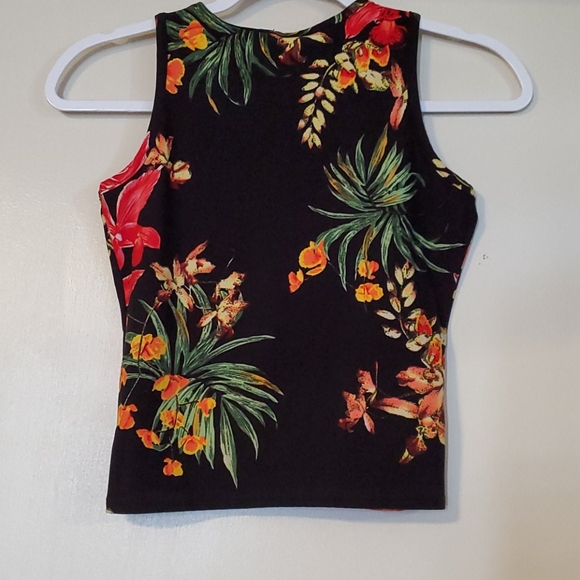 Crop top - Picture 2 of 2